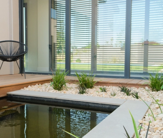 Création de bassin et terrasse bois exotique