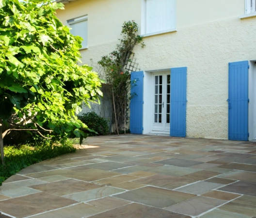 rénovation terrasse pierre naturelle